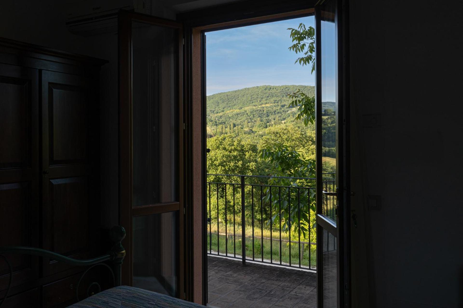 فيلا Relais Parco Del Subasio Piano Delle Pieve المظهر الخارجي الصورة