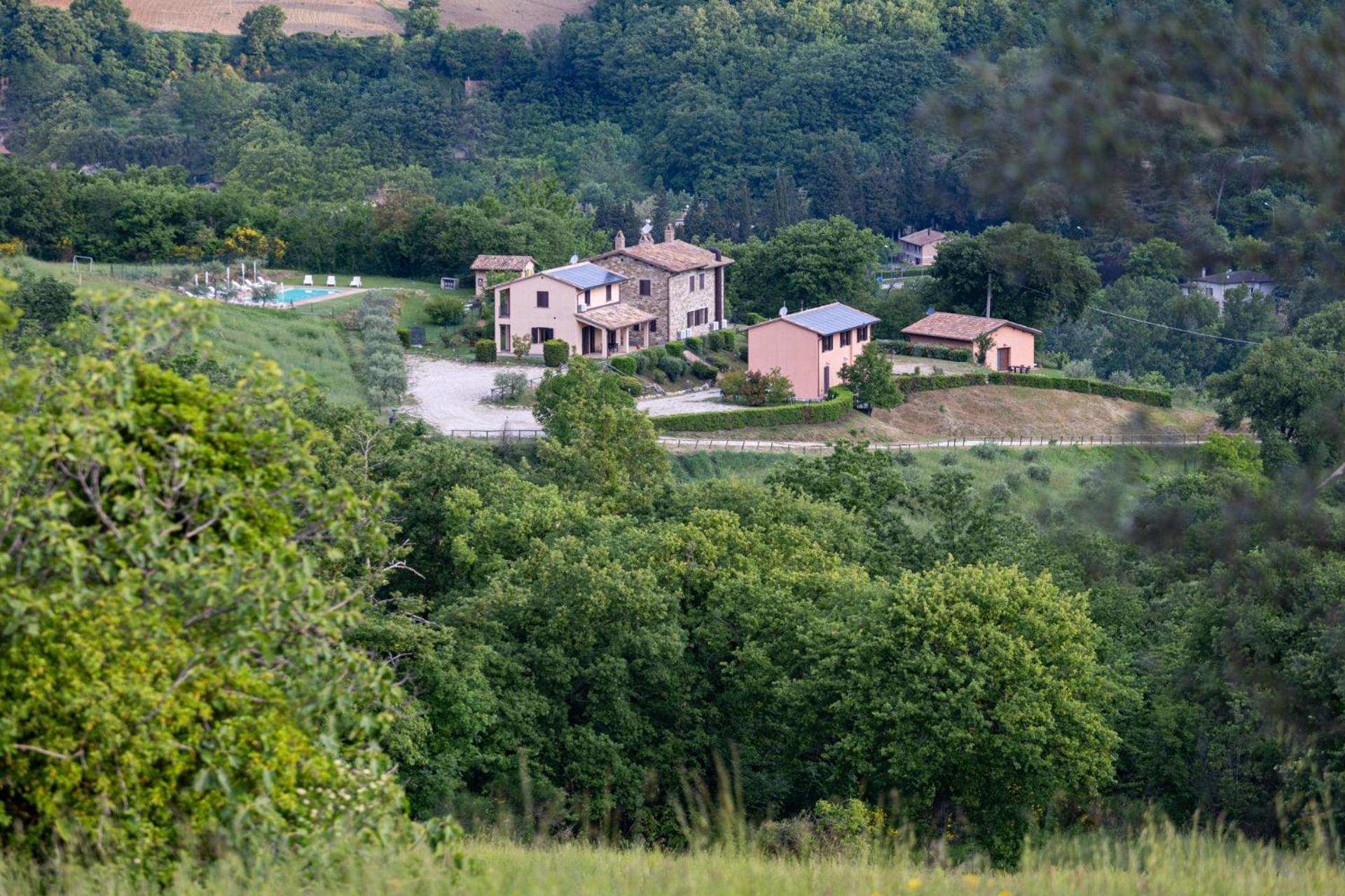 فيلا Relais Parco Del Subasio Piano Delle Pieve المظهر الخارجي الصورة