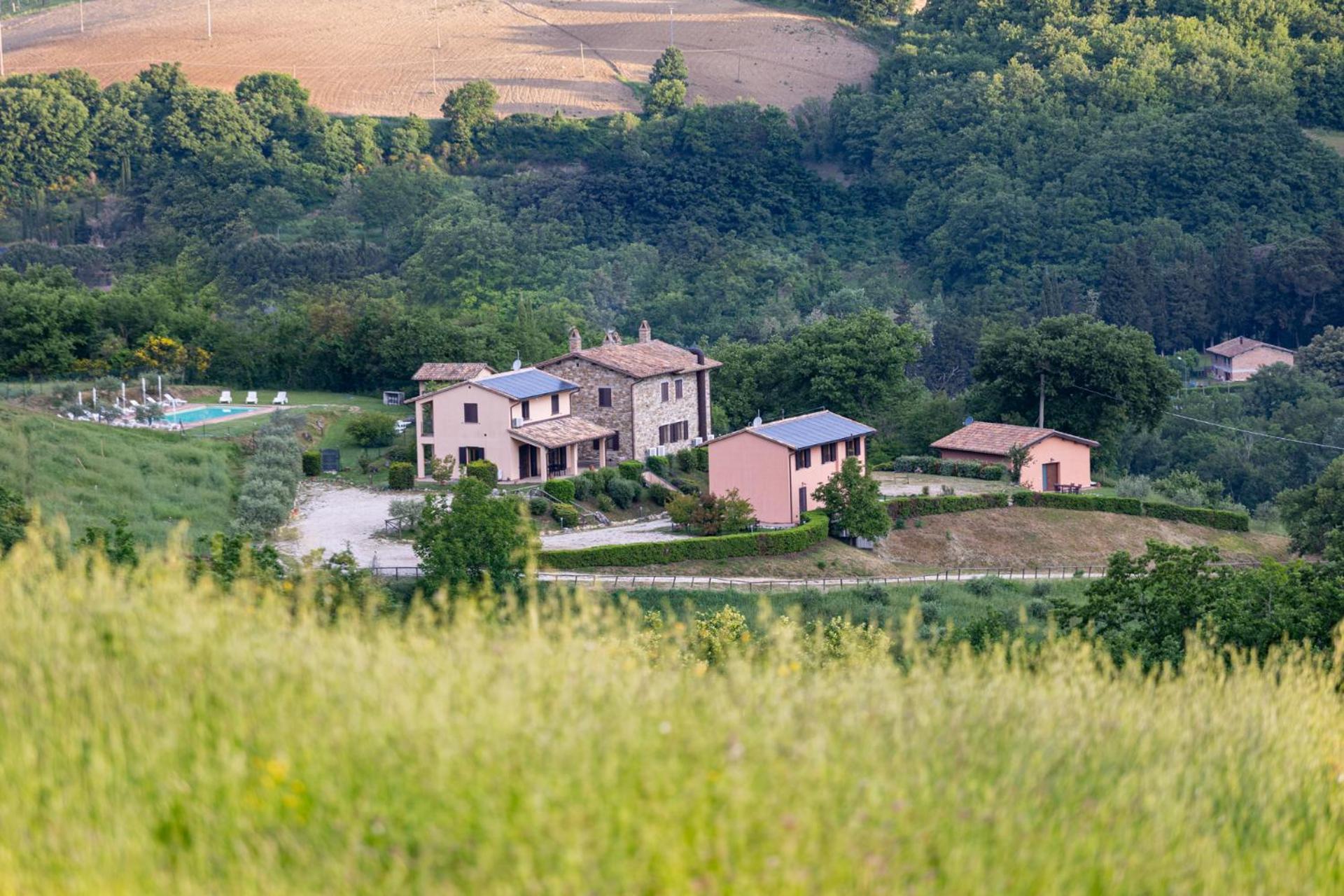 فيلا Relais Parco Del Subasio Piano Delle Pieve المظهر الخارجي الصورة