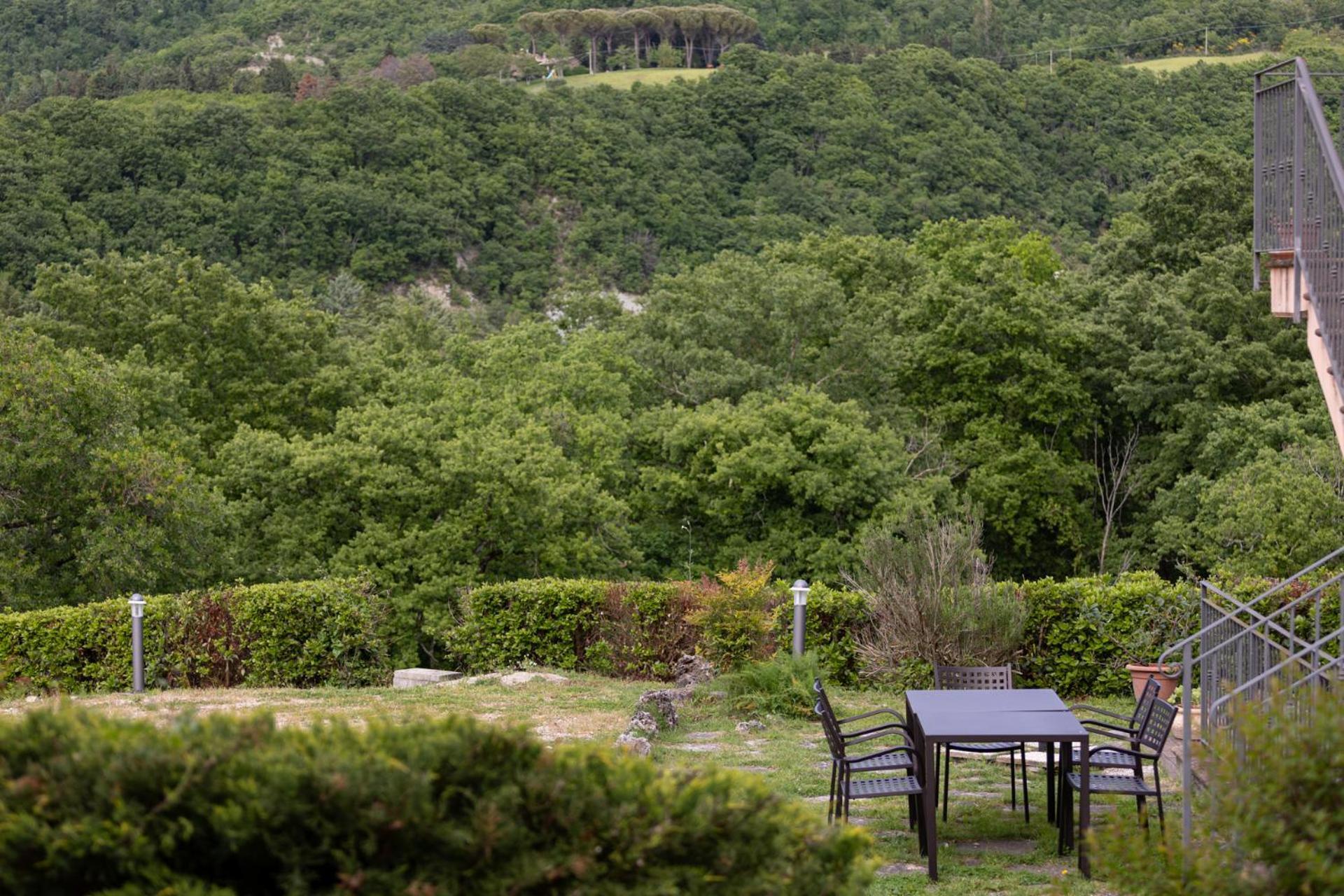 فيلا Relais Parco Del Subasio Piano Delle Pieve المظهر الخارجي الصورة